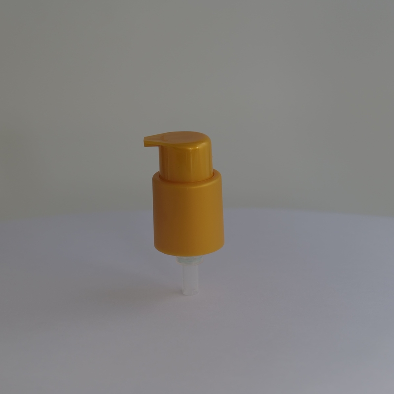 Plastic PP Push Cosmetic Lotion Pump With UV Coating Gold And Silver